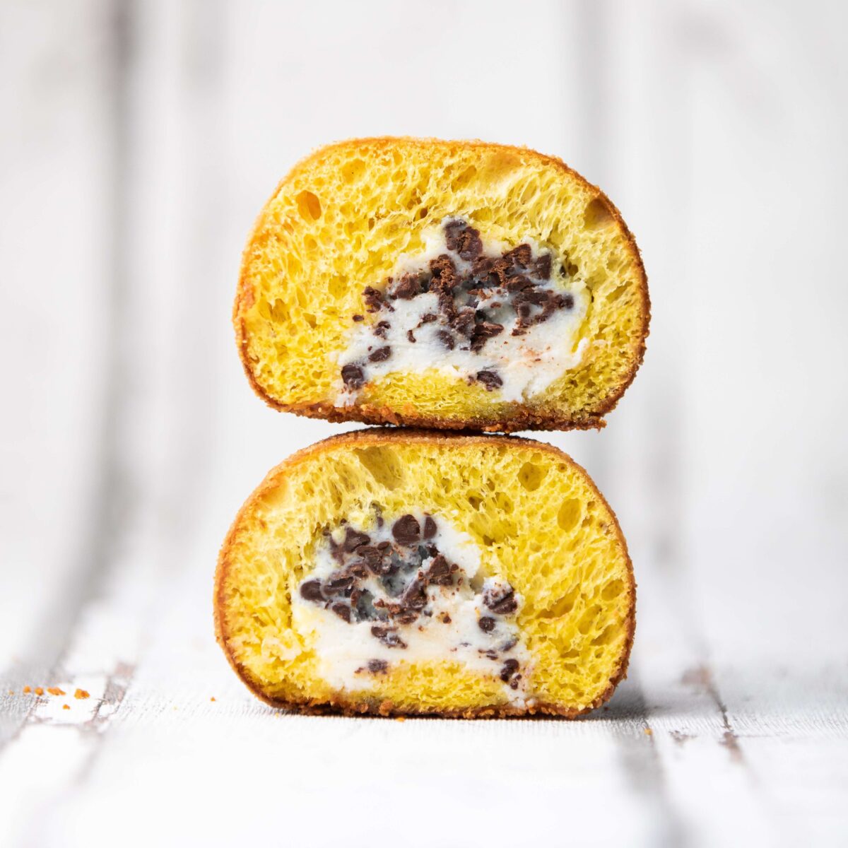 Ricotta and chocolate chips Iris